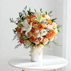 Bouquet bunga mawar oranye dan putih, online florist terpercaya untuk hadiah istimewa
