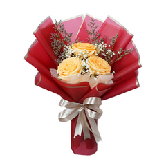 Buket bunga mawar kuning elegan dengan kemasan merah, online florist terpercaya