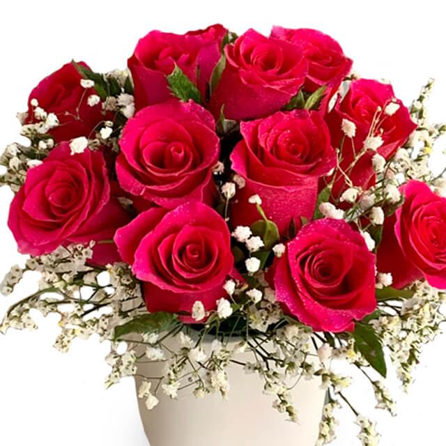 Bouquet mawar merah segar dari online florist, ideal untuk hadiah spesial