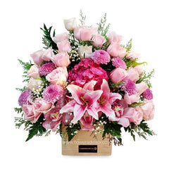 Bouquet bunga mawar dan lili pink dari online florist, cocok untuk hadiah istimewa