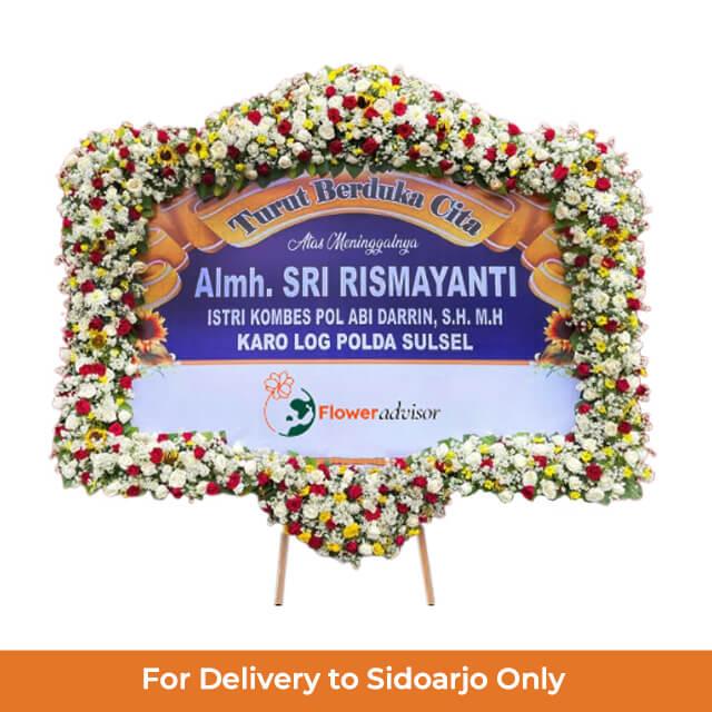 Bunga papan duka cita online florist untuk pengiriman ke Sidoarjo, rangkaian bunga elegan dengan pesan turut berduka