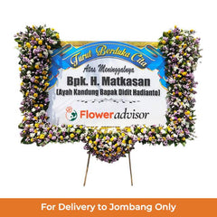 Bunga papan duka cita dari online florist, rangkaian bunga elegan untuk penghormatan terakhir