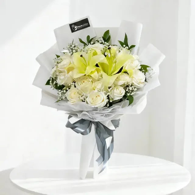 Stargazing Lights - White Lilies and Roses