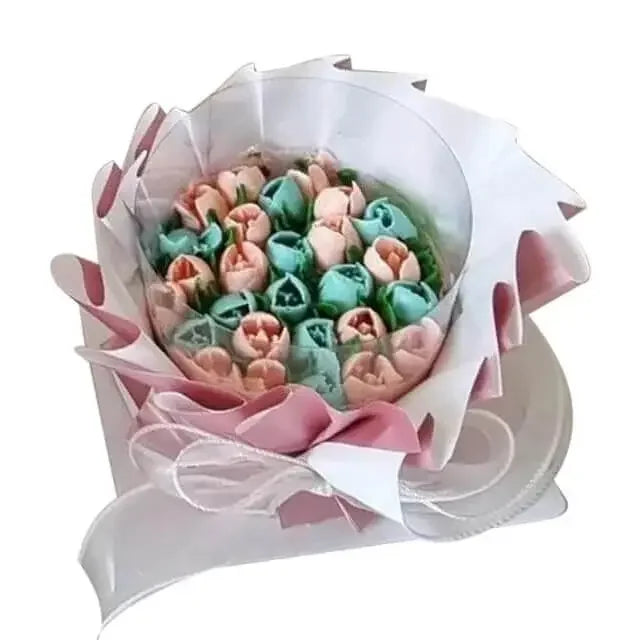 Bouquet bunga cantik dengan warna pastel, dikemas rapi, ideal untuk hadiah dari online florist