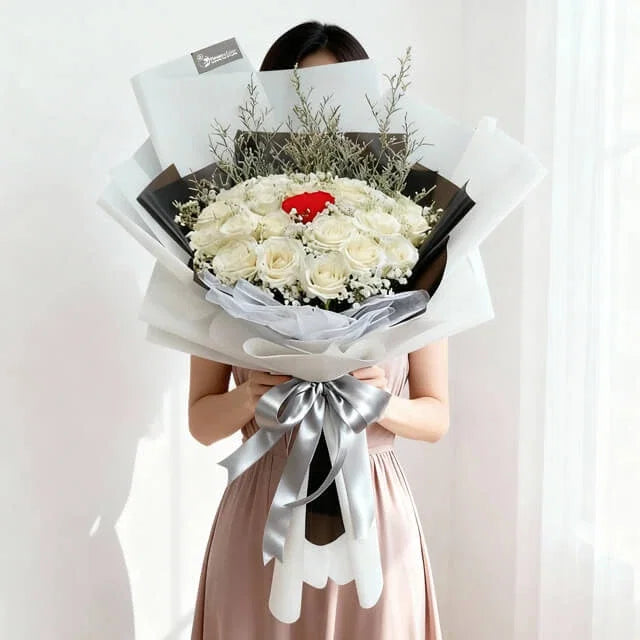 One Of A Kind Lover - White Roses Bouquet