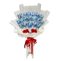 Money Bouquet 25 Lembar with Baby Breath and Roses