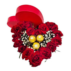Bunga mawar merah segar dalam kotak hati dengan cokelat Ferrero, layanan online florist terpercaya