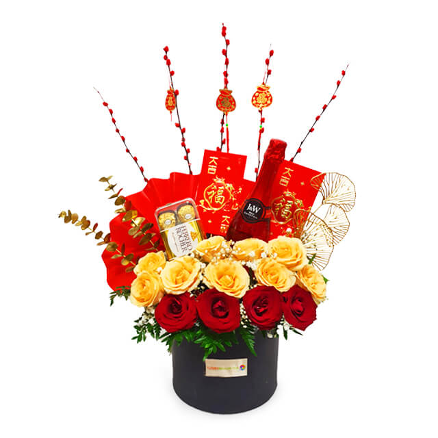 Exclusive Hampers with Ferro Rocher & JW Cocktail - Hampers Imlek