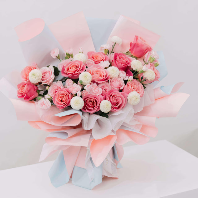 Bouquet mawar pink dan putih, online florist terpercaya untuk hadiah spesial