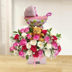 Bouquet bunga online florist untuk bayi perempuan dengan boneka beruang dan balon kereta bayi