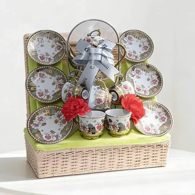 Hampers Tea Set - Lady Plate