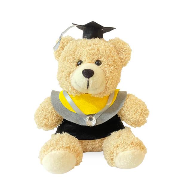 Boneka beruang wisuda dengan toga dan topi, hadiah dari online florist