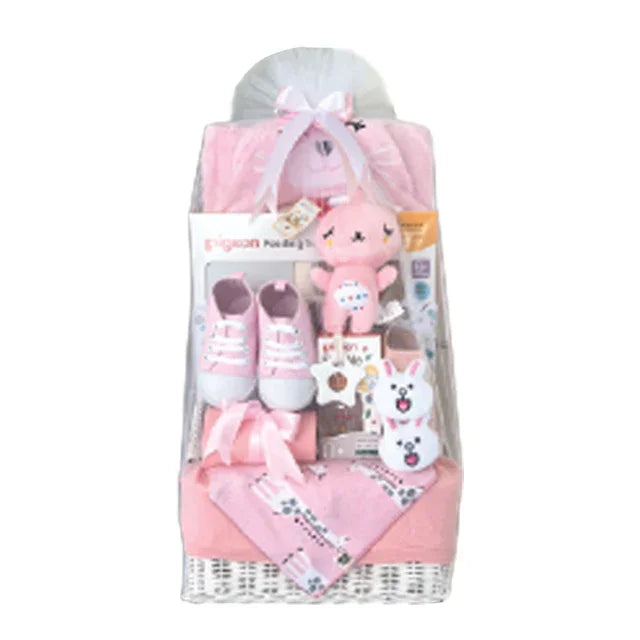 Hadiah bayi lucu dengan sepatu, boneka, dan aksesori pink, online florist