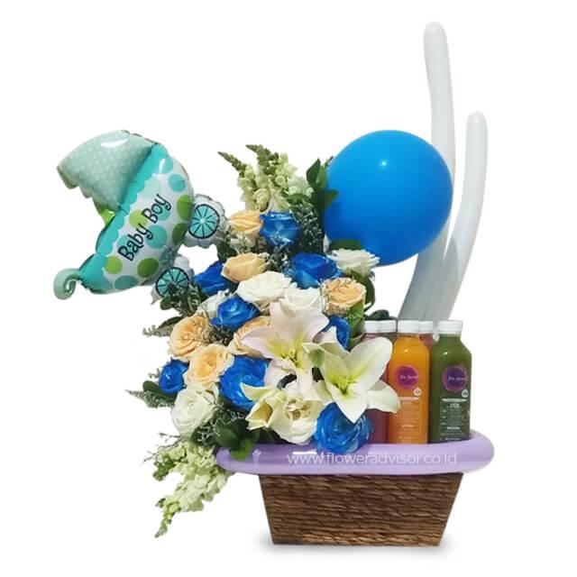 Bunga bayi boy dengan balon dan jus, layanan online florist terpercaya untuk kado kelahiran
