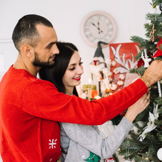 5 Rekomendasi Kado Natal Romantis untuk Istri Berdasarkan Kepribadiannya