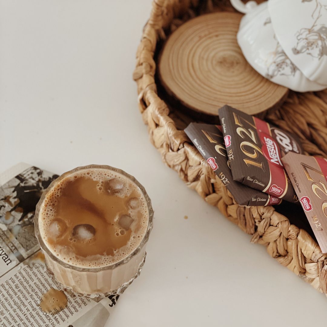 Hampers Bunga dan Cokelat 
