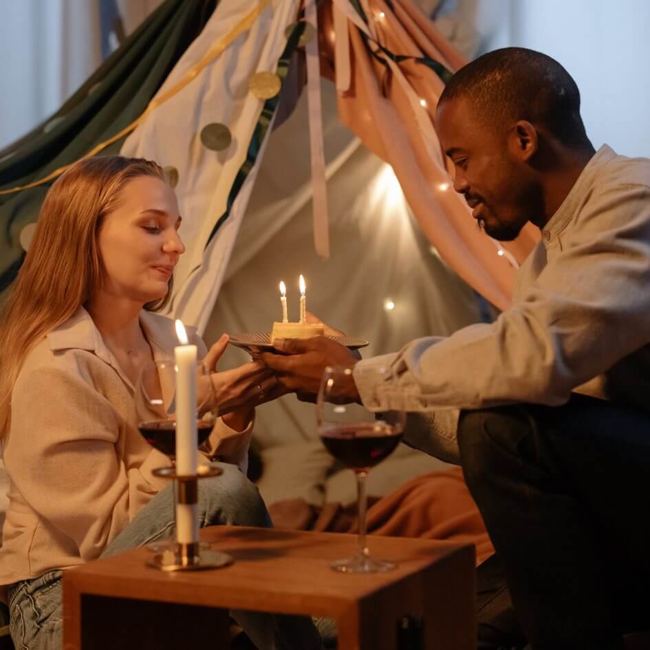 10 Rekomendasi Kue Romantis untuk Rayakan Anniversary