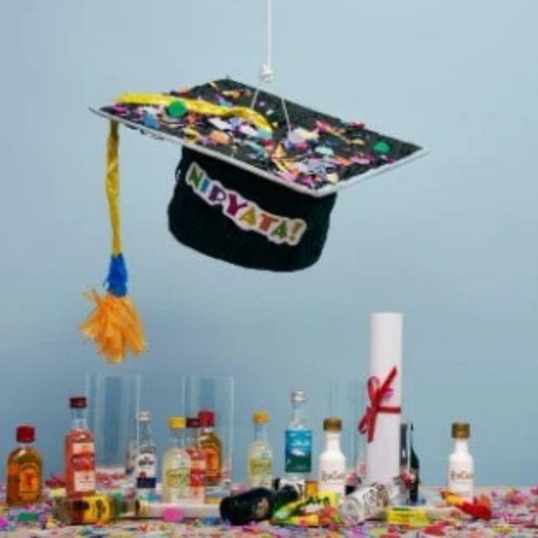 Hadiah Wisuda Apa yang Paling Berkesan untuk Orang Tersayang?