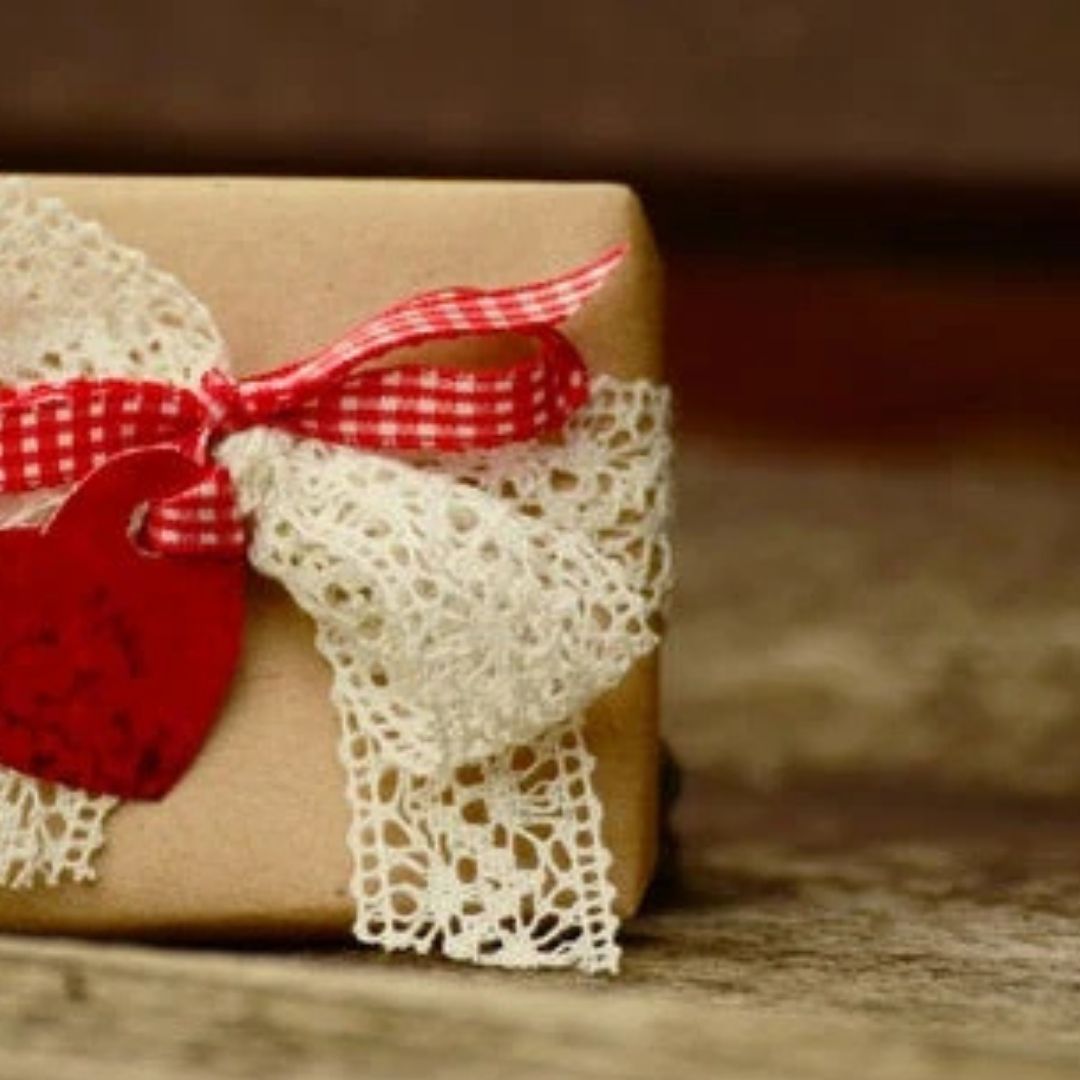 15 Ide Kado Spesial Untuk Pacar LDR-mu, Jauh di Mata, Dekat di Hati