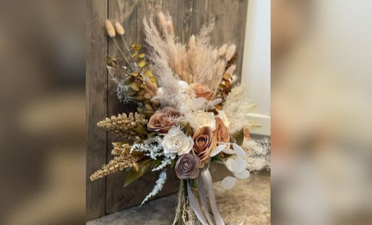 10 Inspirasi Buket Bunga Minimalis Modern untuk Dekorasi Acara yang Elegan
