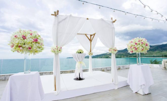 Ide Buket Bunga Pengantin: 6 Tren Warna & Inspirasi untuk Hari Pernikahan Impianmu 2025