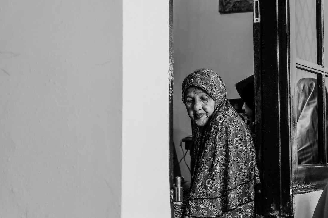 17 Hadiah Untuk Ibu Yang Sudah Tua, Sangat Menarik