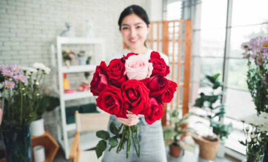 4 Keunggulan Membeli Buket Bunga Valentine di Toko Online