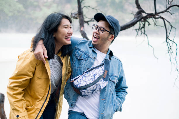 7 Cara Mengembalikan Mood Wanita Yang Lagi PMS