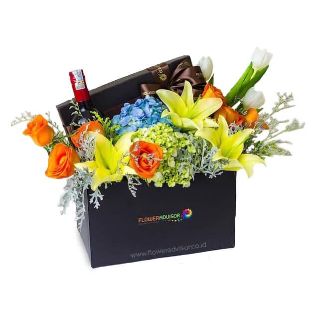 Bunga segar dalam kotak elegan dari online florist, cocok untuk hadiah spesial