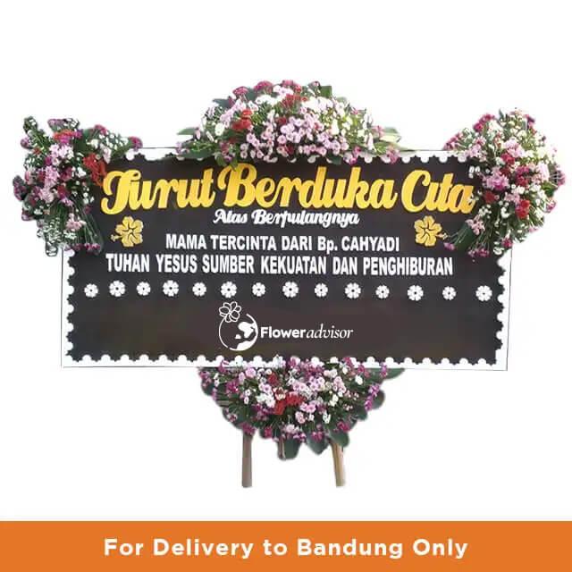Karangan bunga duka cita online florist dengan pesan 'Turut Berduka Cita' untuk Bandung
