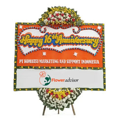 Bunga papan ulang tahun perusahaan online florist, dekorasi bunga meriah untuk perayaan 16 tahun PT Komatsu Indonesia
