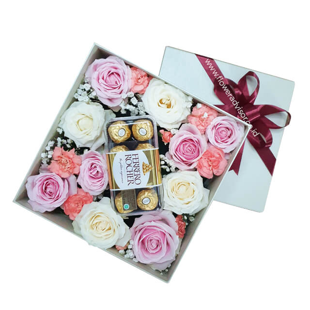 Queen Of Heart - Flower Box with Chocolate