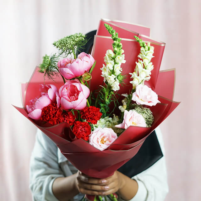 Aurora Buket Bunga Peony Eksklusif
