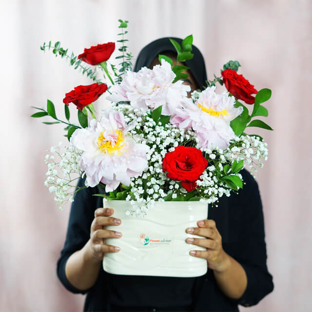 Elegant Peony Bunga Meja Premium