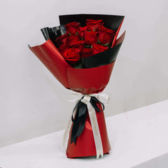 12 Dancing Roses