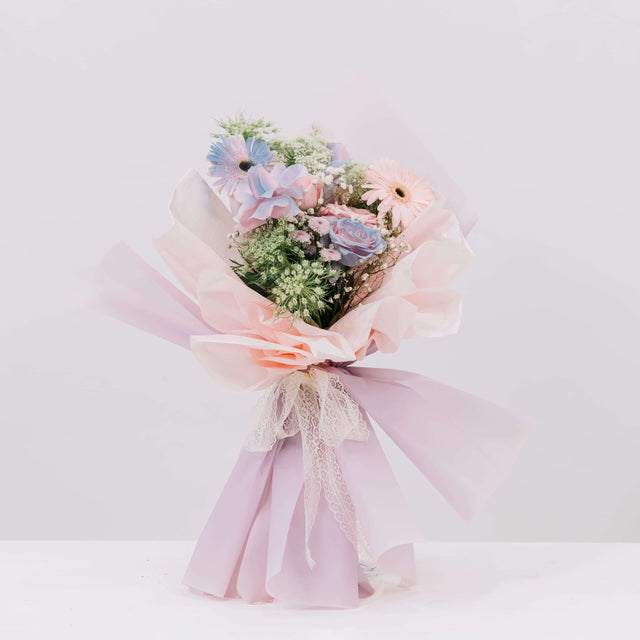Lumina Elegance Bouquet