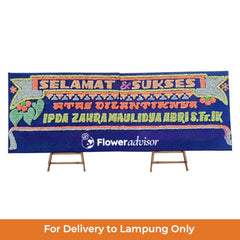 Papan Bunga Gandeng Selamat dan Sukses Nuansa Biru