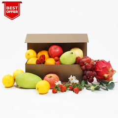 Kotak buah segar dengan apel, mangga, anggur, dan stroberi, penawaran terbaik dari online florist