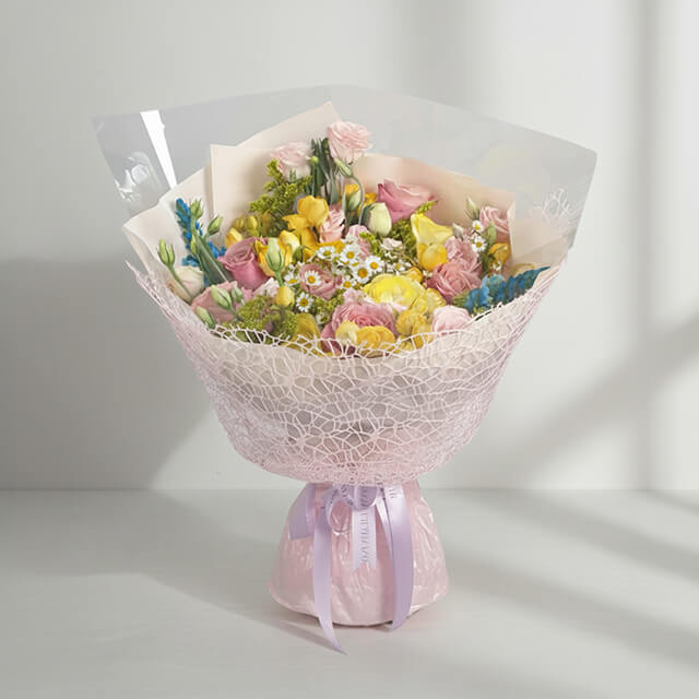 Elegant Rose & Lisianthus Mix