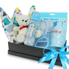 Hadiah bayi lengkap dengan boneka, botol, dan perlengkapan bayi dari online florist
