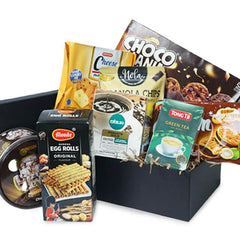 Kado box isi camilan & teh, cocok untuk hadiah. Online florist terpercaya kirim ke seluruh Indonesia.