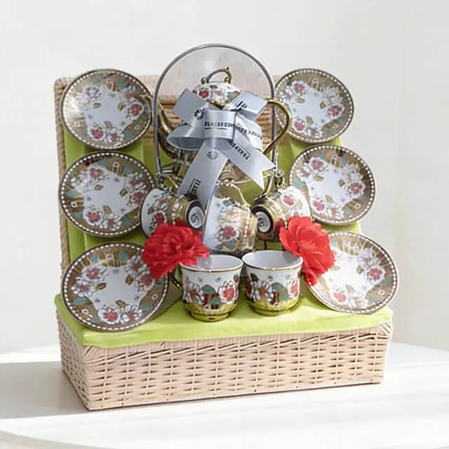 Hampers Tea Set - Lady Plate