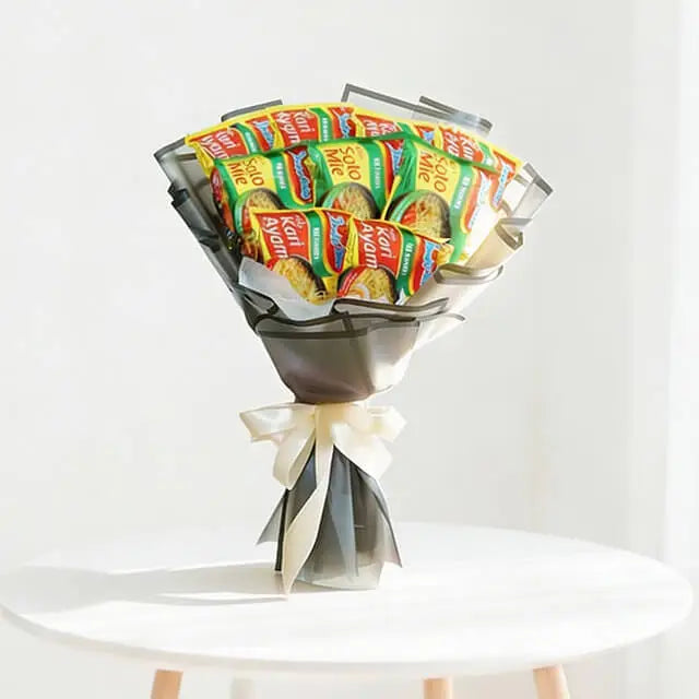 Buket Wisuda Indomie Delight Bouquet