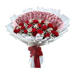Buket bunga mawar merah dengan uang kertas, layanan online florist terpercaya