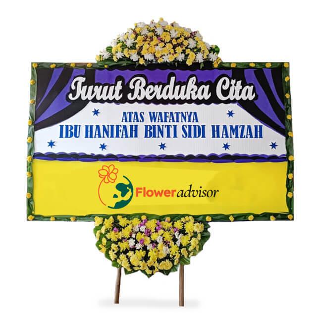 Bunga papan duka cita online florist dengan rangkaian bunga kuning dan putih, elegan dan penuh makna.