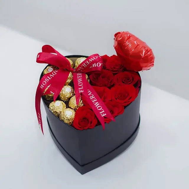 Bunga mawar merah dan cokelat dalam kotak hati, online florist terpercaya